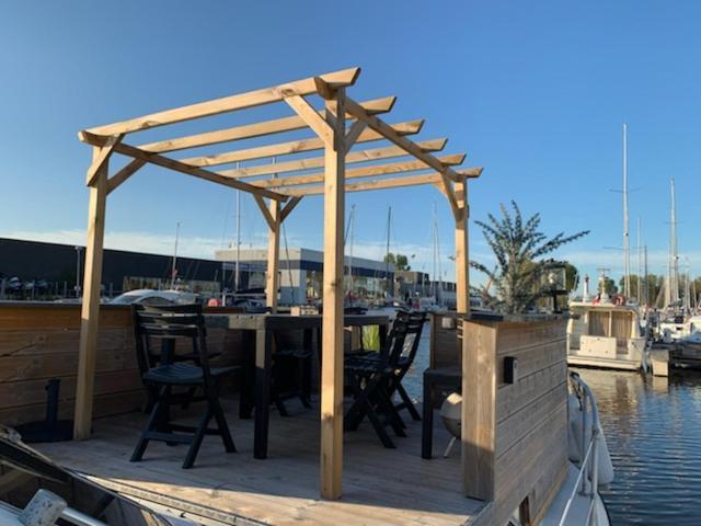 Magnifique Bateau Maison Hotel Ouistreham Exterior foto
