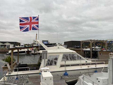 Magnifique Bateau Maison Hotel Ouistreham Exterior foto